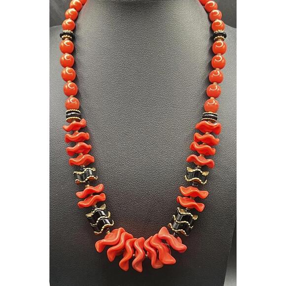 Jewelry - CZECH Glass Coral Pink Ruffle Black Zig Zag Graduated Bead Necklace